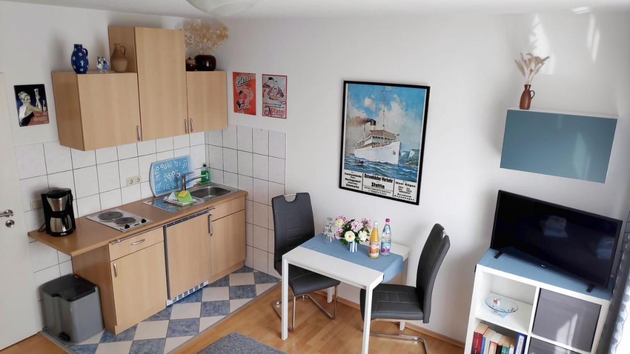 Strandnahe Ferienwohnungen Mit Garten Koserow エクステリア 写真